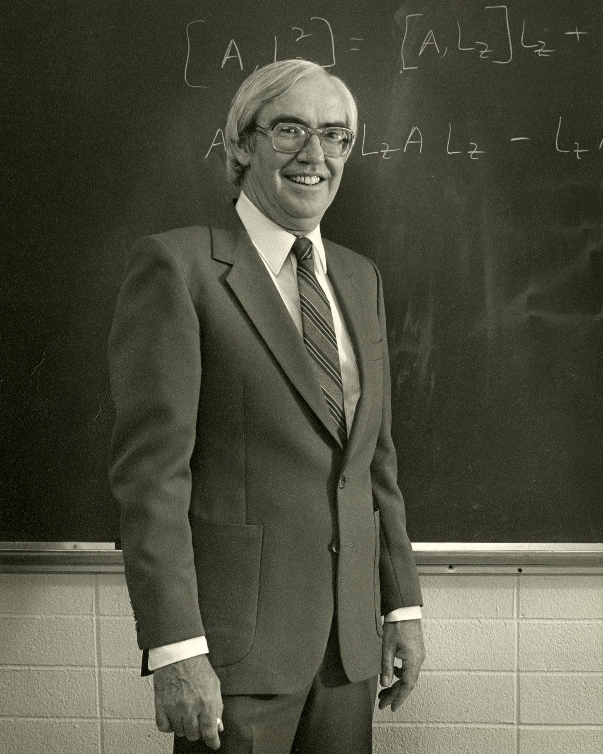 James Costello, 1975 Carlson Award Winner, Physics Department